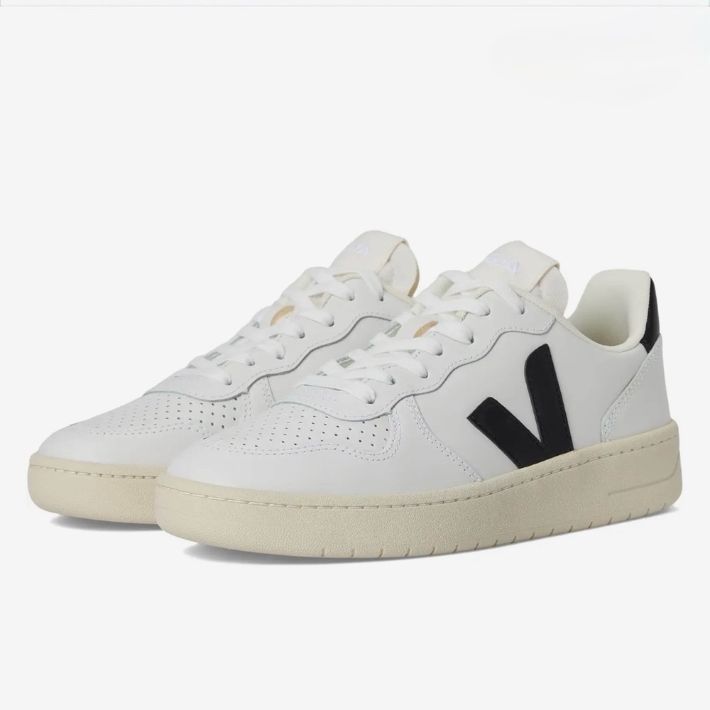 VEJA V-10 Prime in Size 5